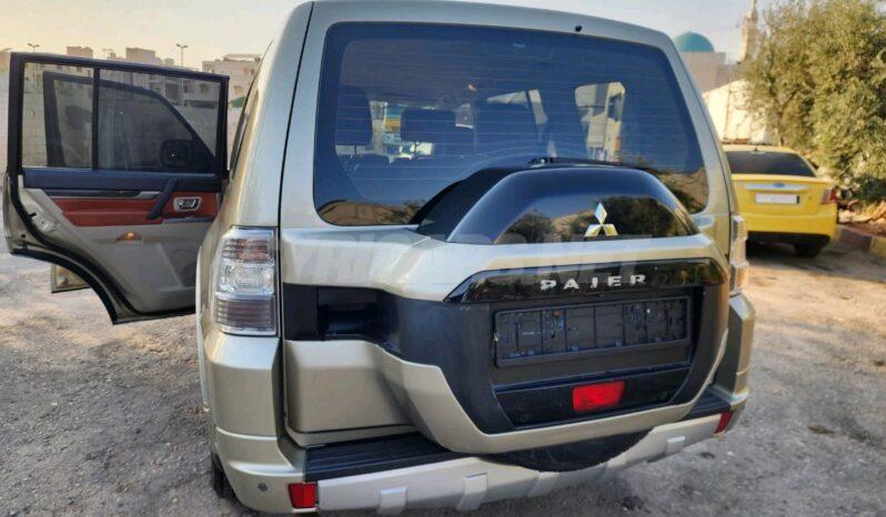 
								 ميتسوبيشي – Mitsubishi Pajero ممتلئ									