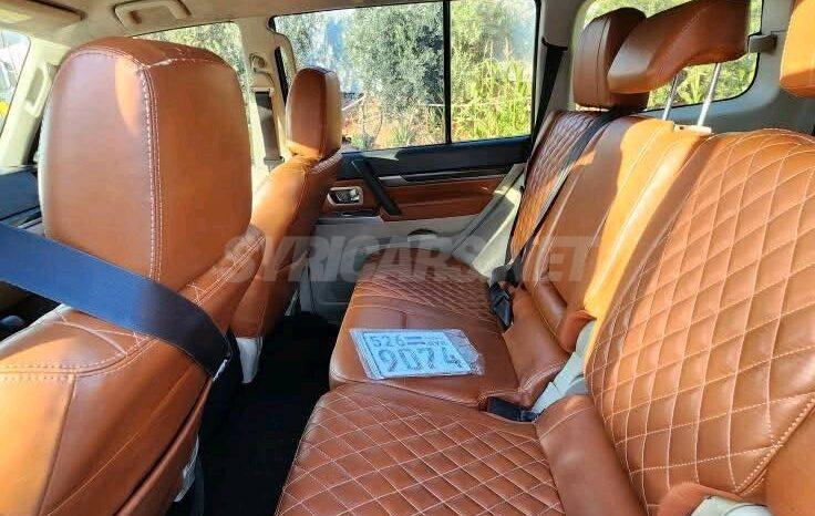 
								 ميتسوبيشي – Mitsubishi Pajero ممتلئ									