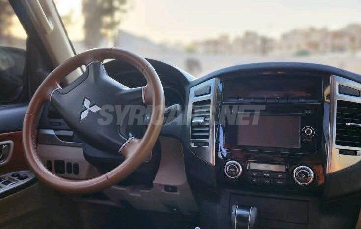 
								 ميتسوبيشي – Mitsubishi Pajero ممتلئ									