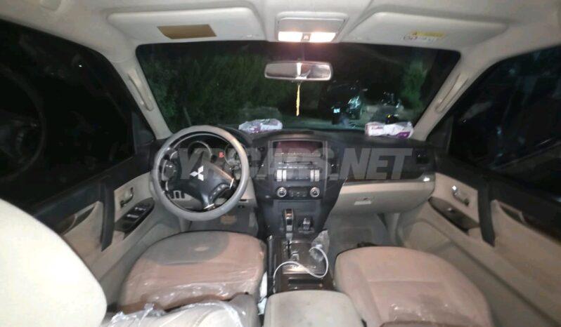 
								 ميتسوبيشي – Mitsubishi Pajero ممتلئ									