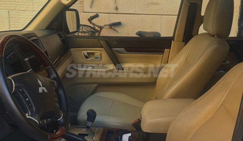 
								 ميتسوبيشي – Mitsubishi Pajero ممتلئ									