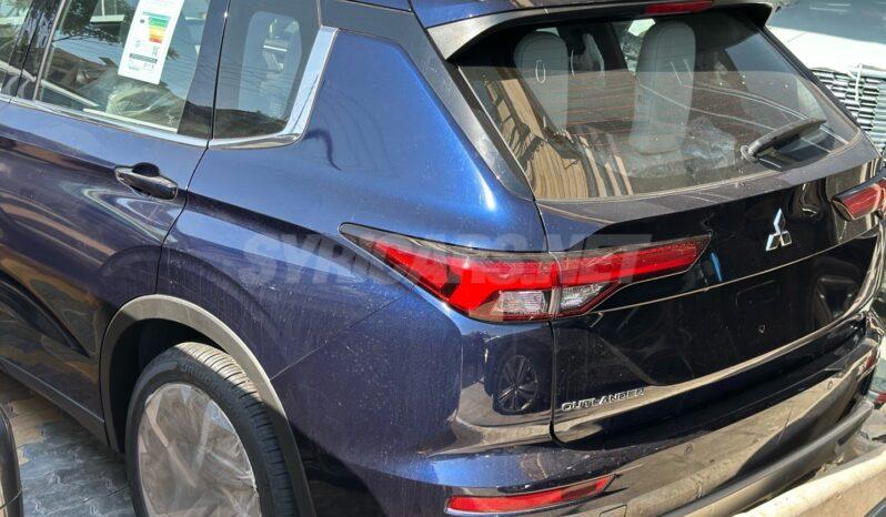 
								 ميتسوبيشي – Mitsubishi Outlander ممتلئ									