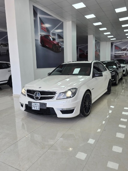 2013  مستعمل مرسيدس بينز – Mercedes benz C 63 AMG