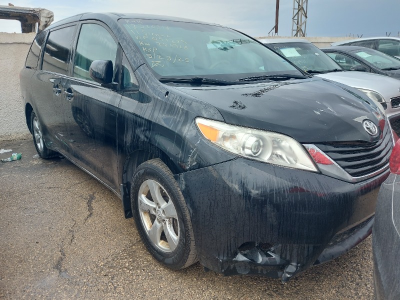2010  مستعمل تويوتا – Toyota سيينا – Sienna