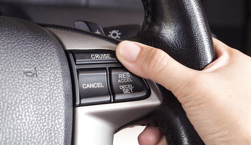 كيفية استخدام مثبت السرعة