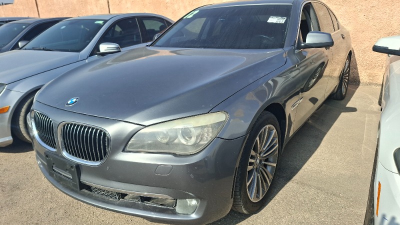 2012  مستعمل بي ام دابيليو – BMW 740