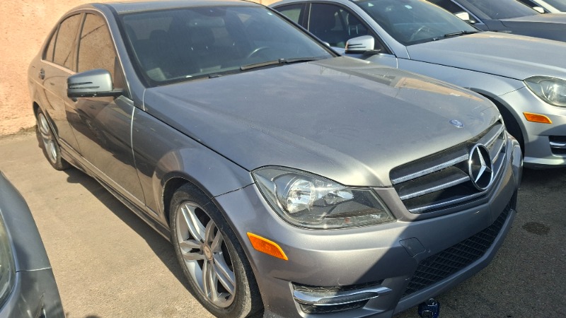 2014  مستعمل مرسيدس بينز – Mercedes benz C 250