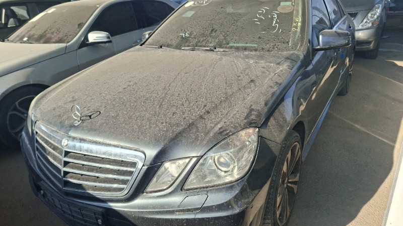 2011  مستعمل مرسيدس بينز – Mercedes benz E300