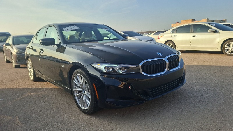 2023  مستعمل بي ام دابيليو – BMW 330