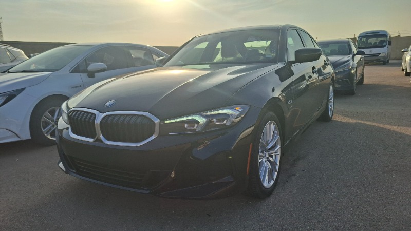 2023  مستعمل بي ام دابيليو – BMW 330
