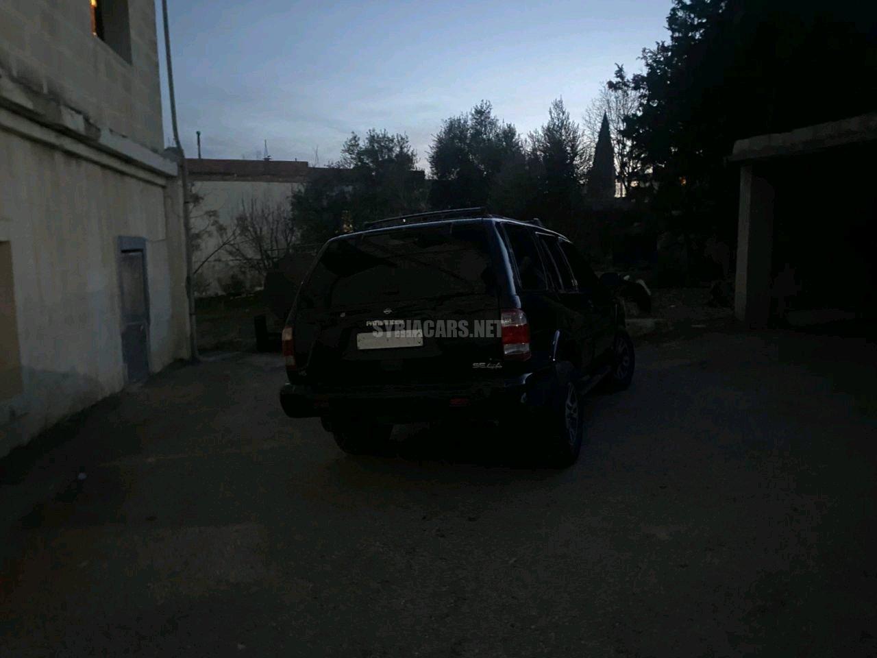 نيسان – Nissan باثفايندر-Pathfinder