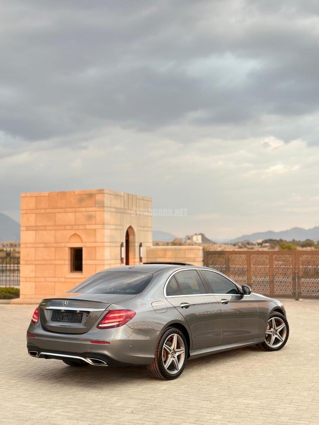 مرسيدس بينز – Mercedes benz E300