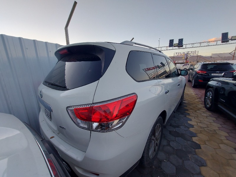 2016  نيسان – Nissan باثفايندر-Pathfinder