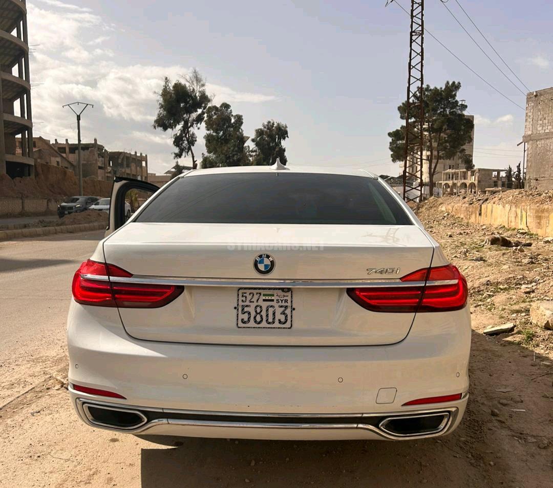 بي ام دابيليو – BMW i740