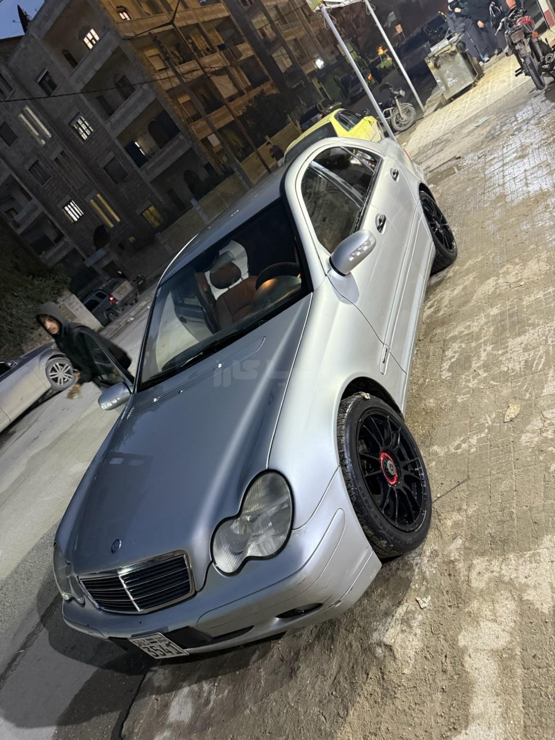 مرسيدس بينز – Mercedes benz 200