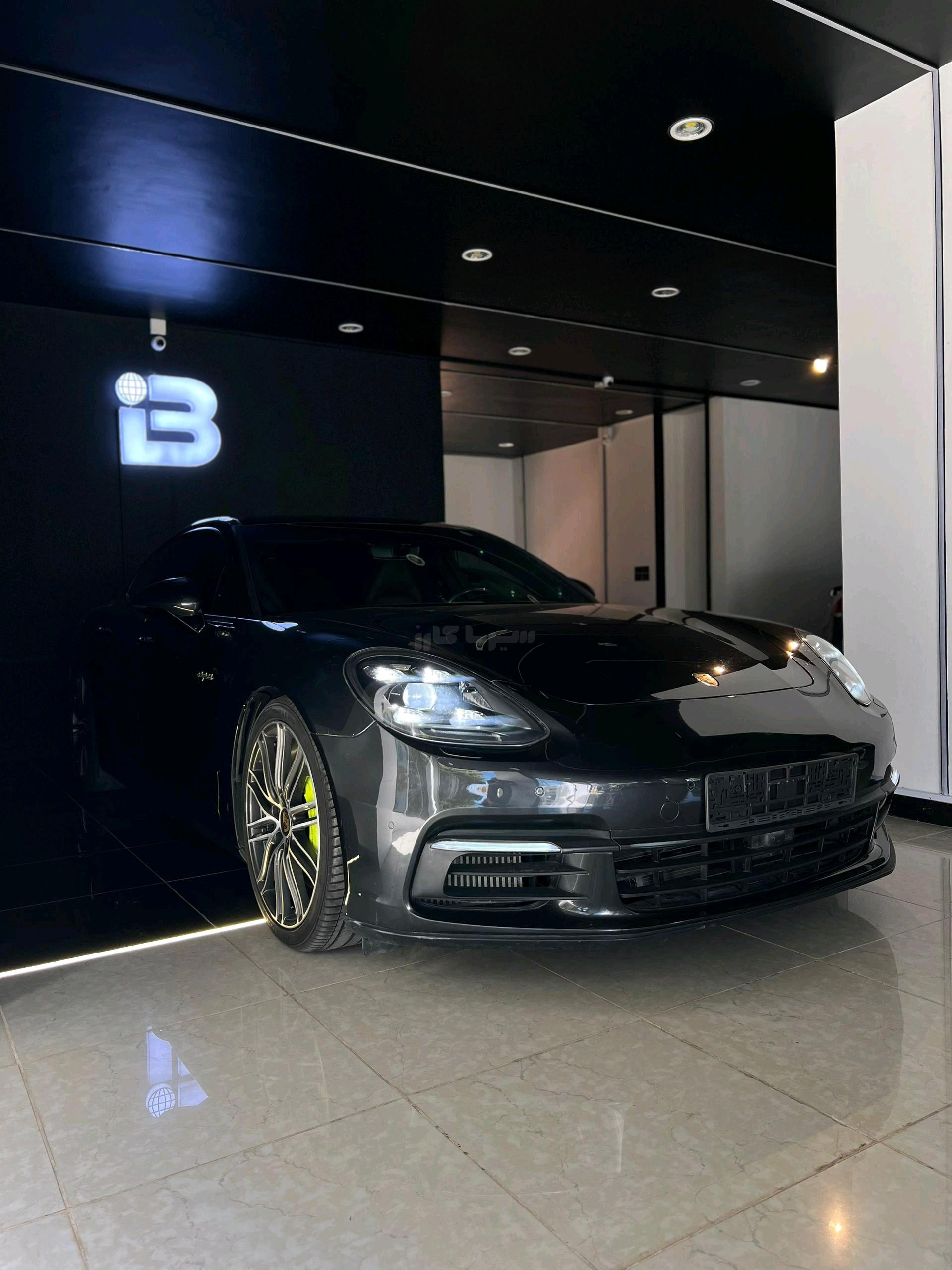 بورش – Porsche باناميرا – Panamera
