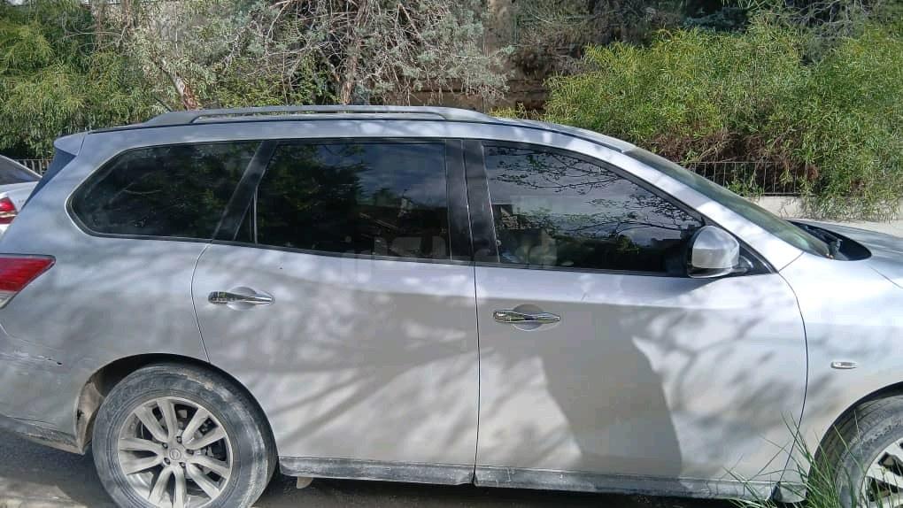 نيسان – Nissan باثفايندر-Pathfinder