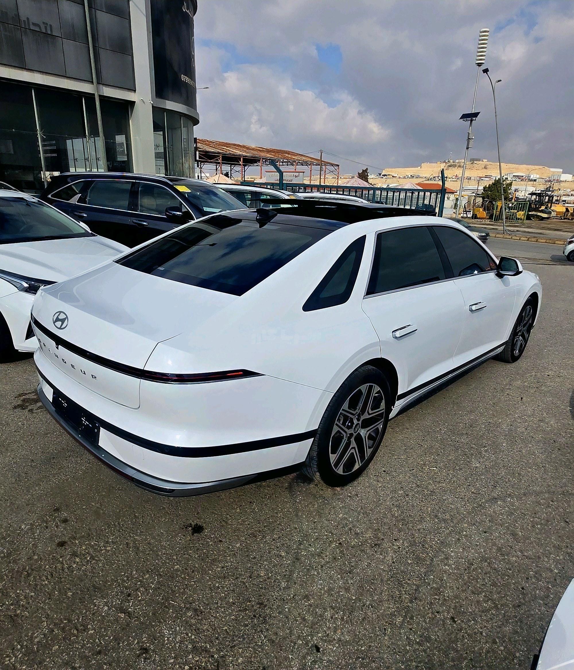 هيونداي – Hyundai ازيرا – Azera