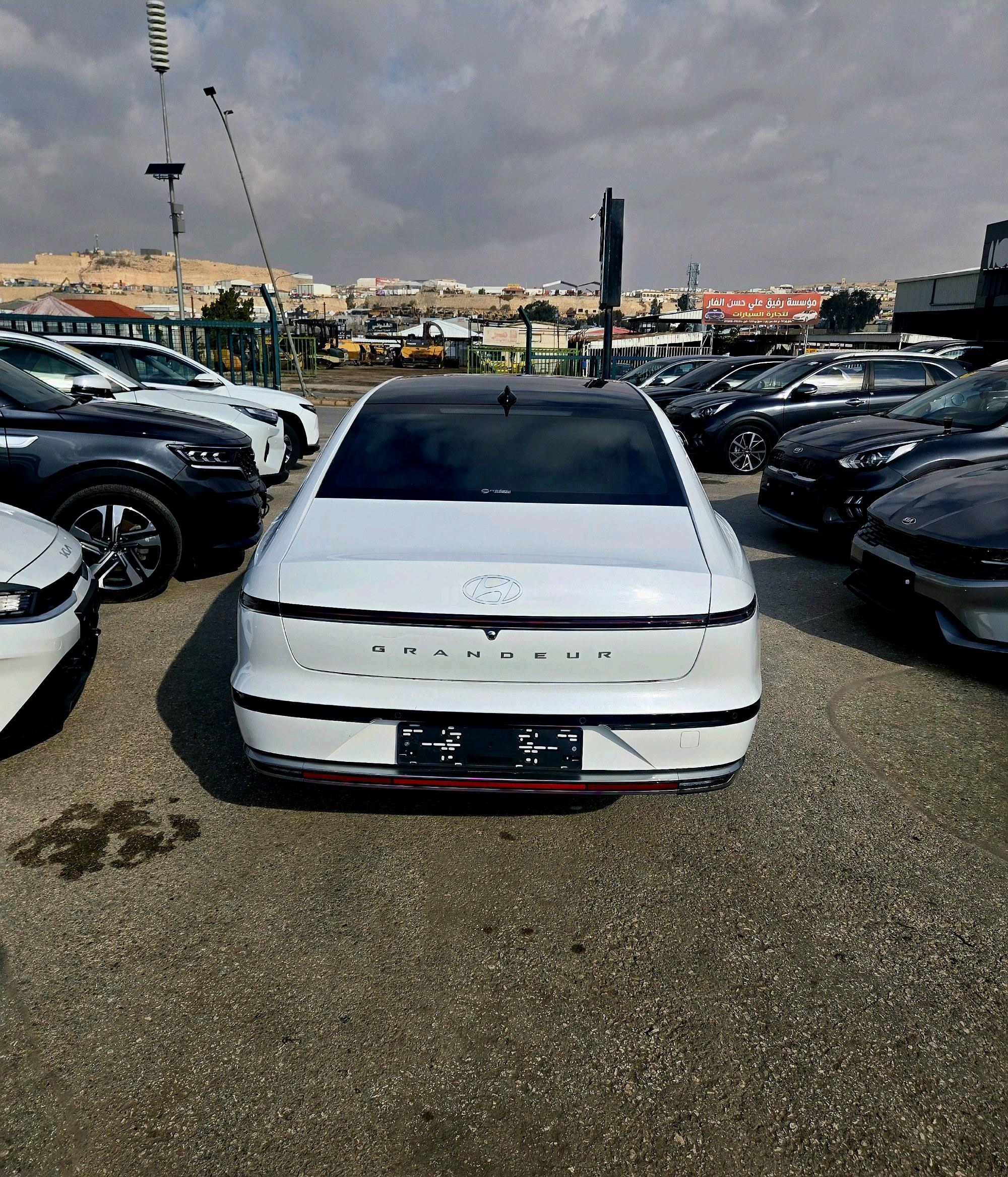 هيونداي – Hyundai ازيرا – Azera
