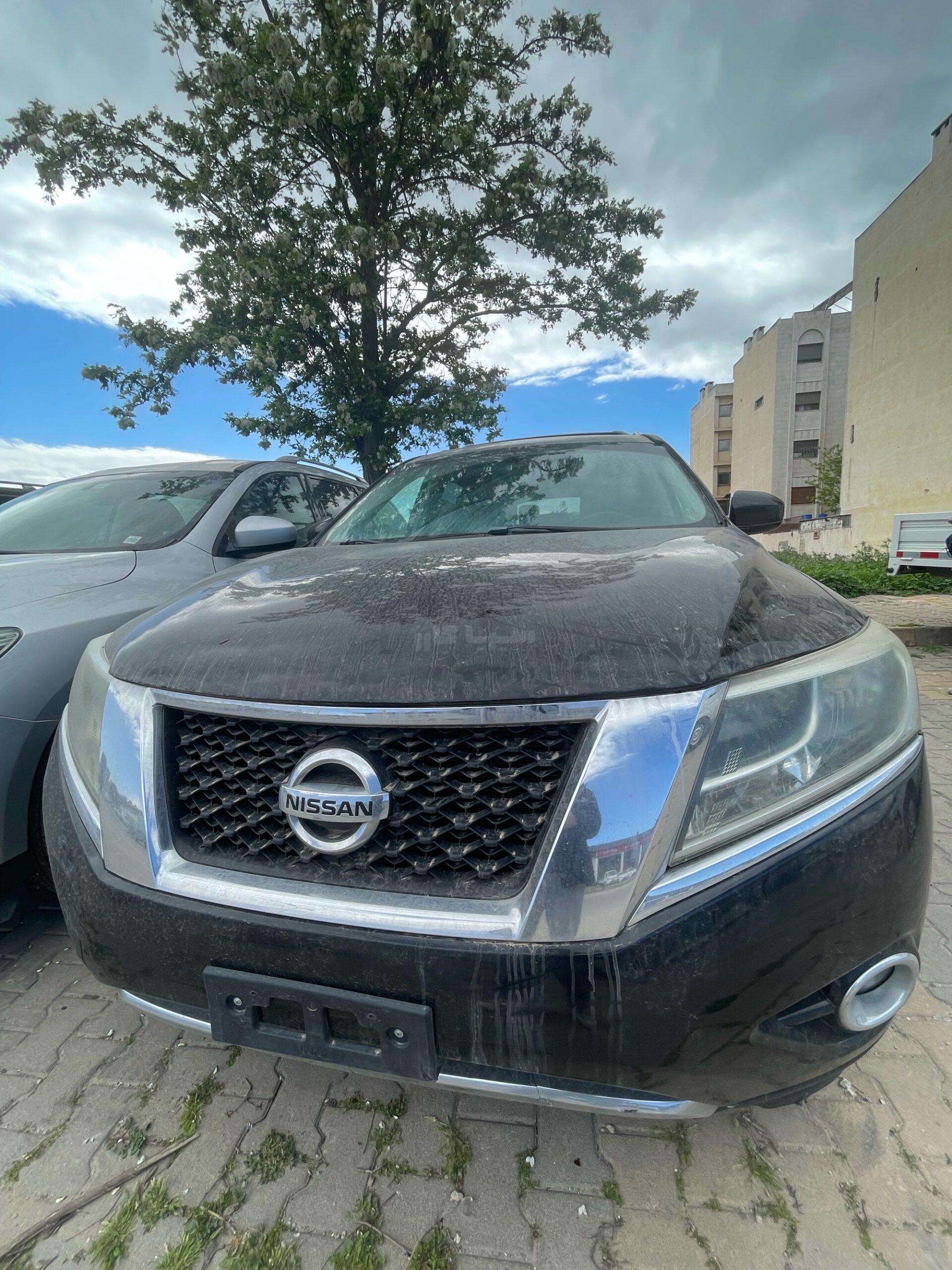 نيسان – Nissan باثفايندر-Pathfinder