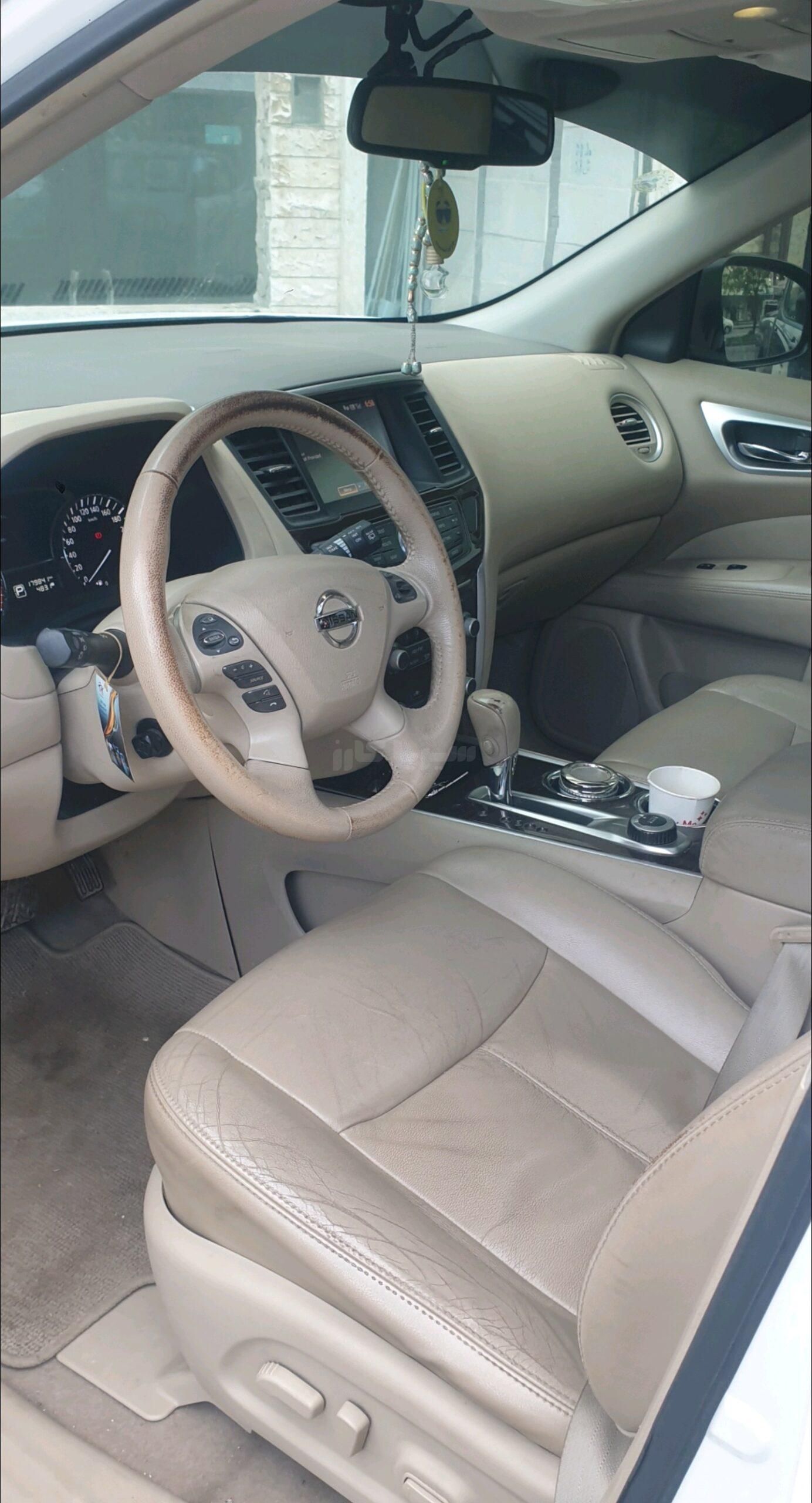 نيسان – Nissan باثفايندر-Pathfinder