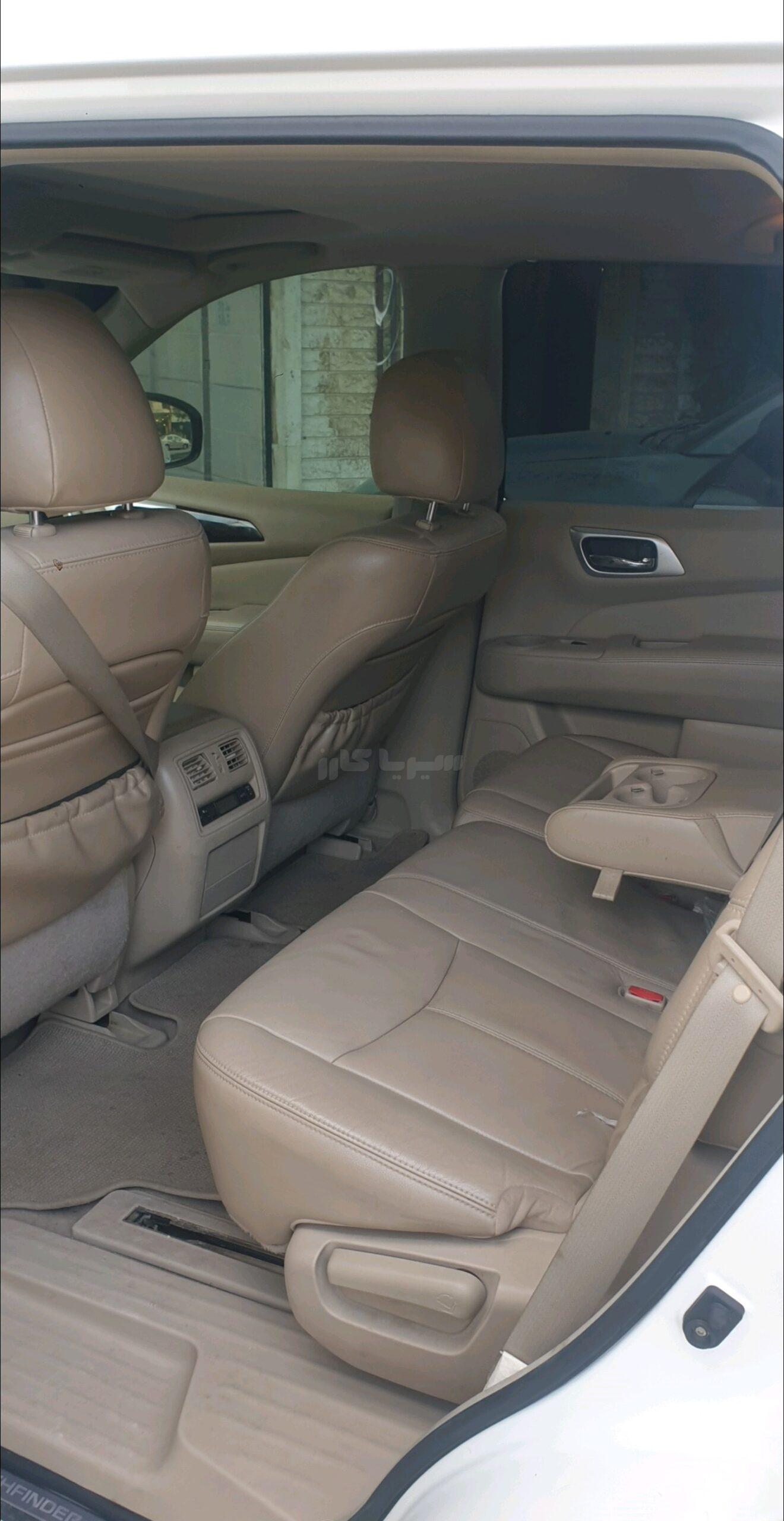 نيسان – Nissan باثفايندر-Pathfinder