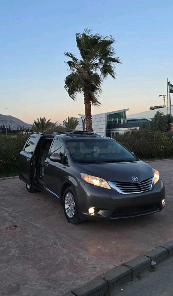 تويوتا – Toyota سيينا – Sienna