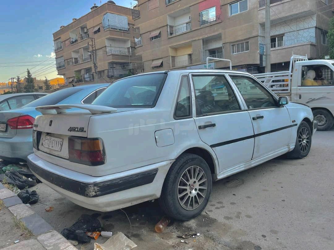 فولفو - Volvo 460