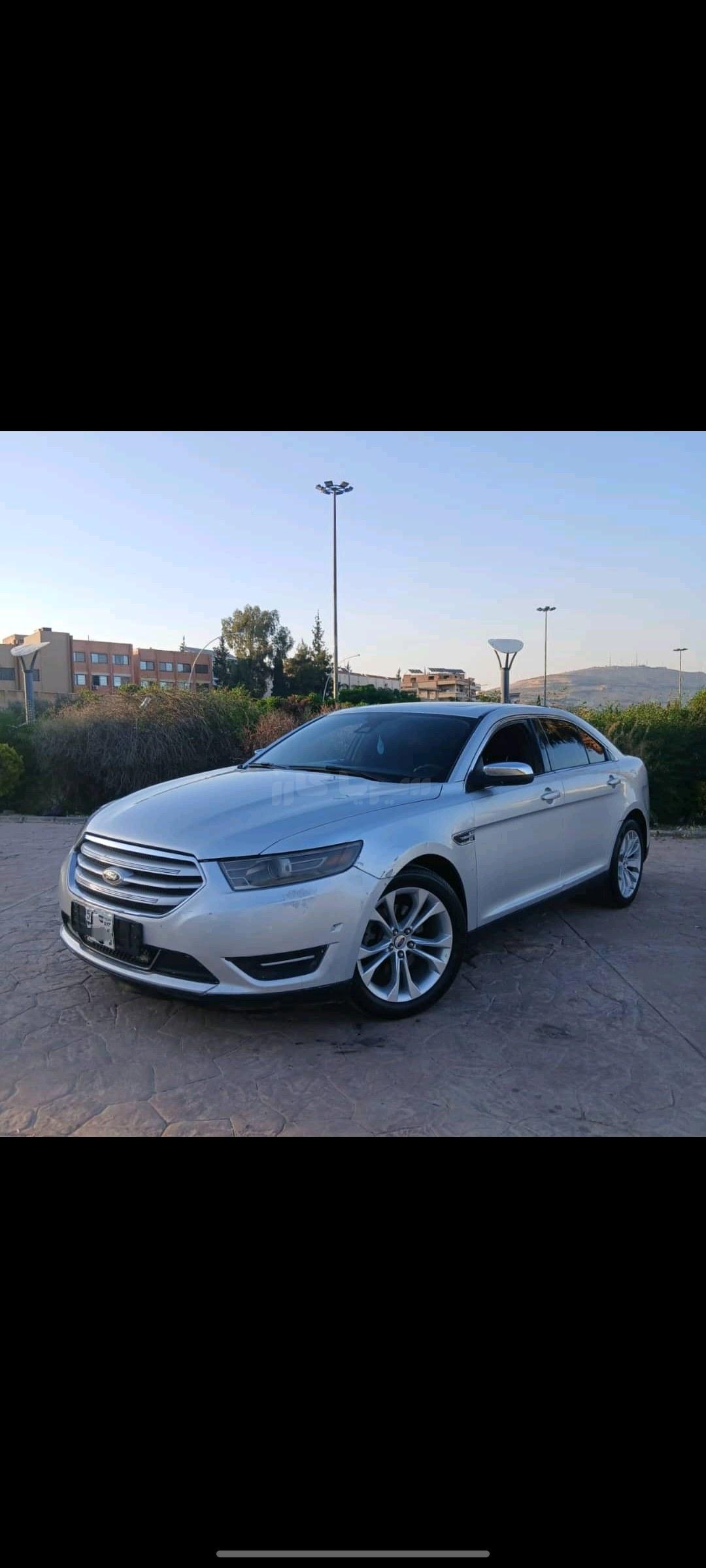 فورد Taurus 2015