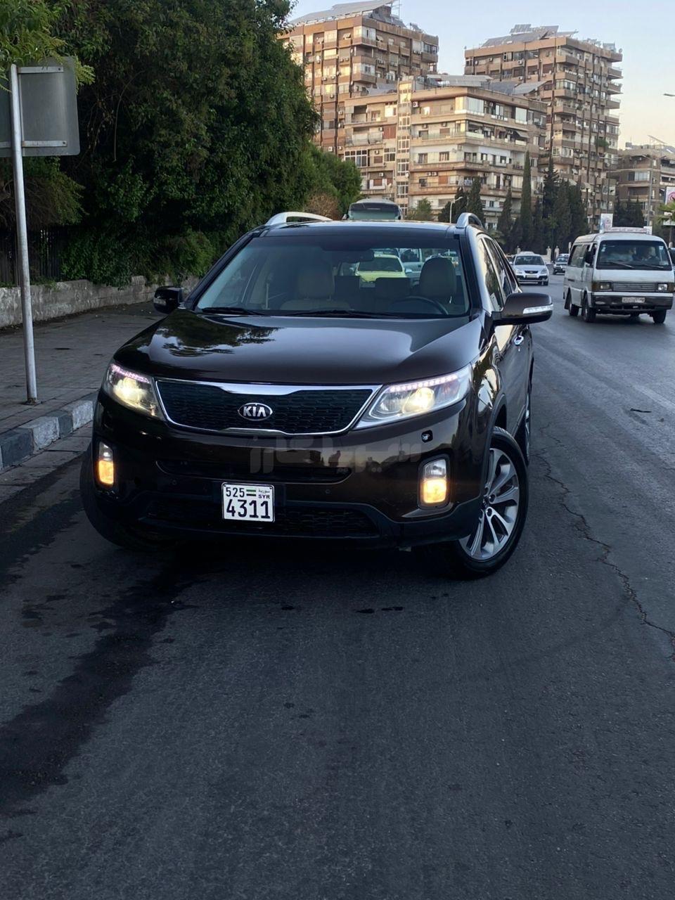 كيا سورينتو 2015