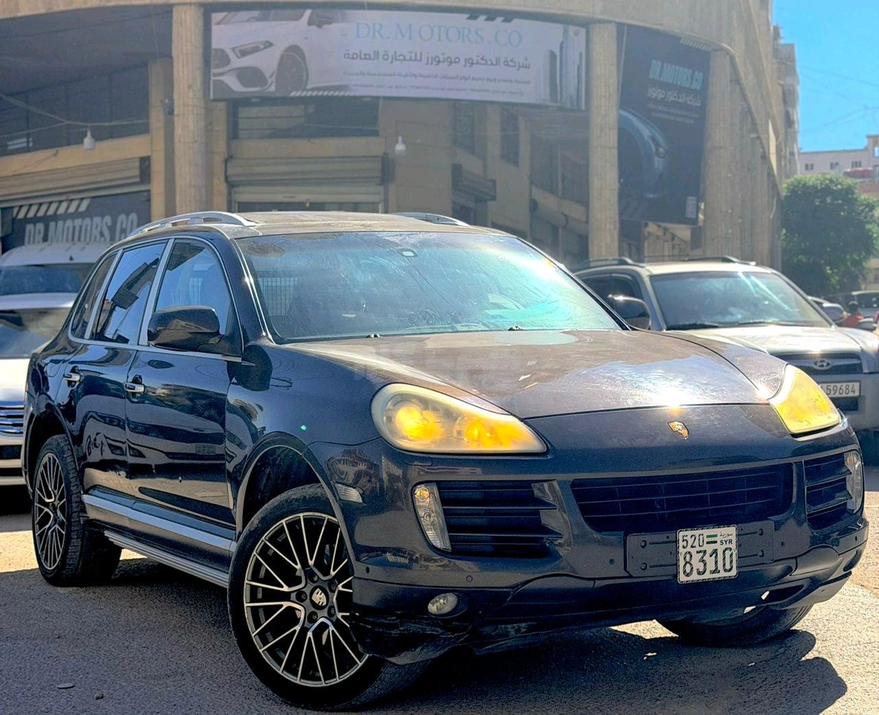 بورش كايين 2010
