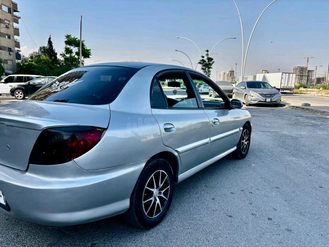 كيا نيرو 2002