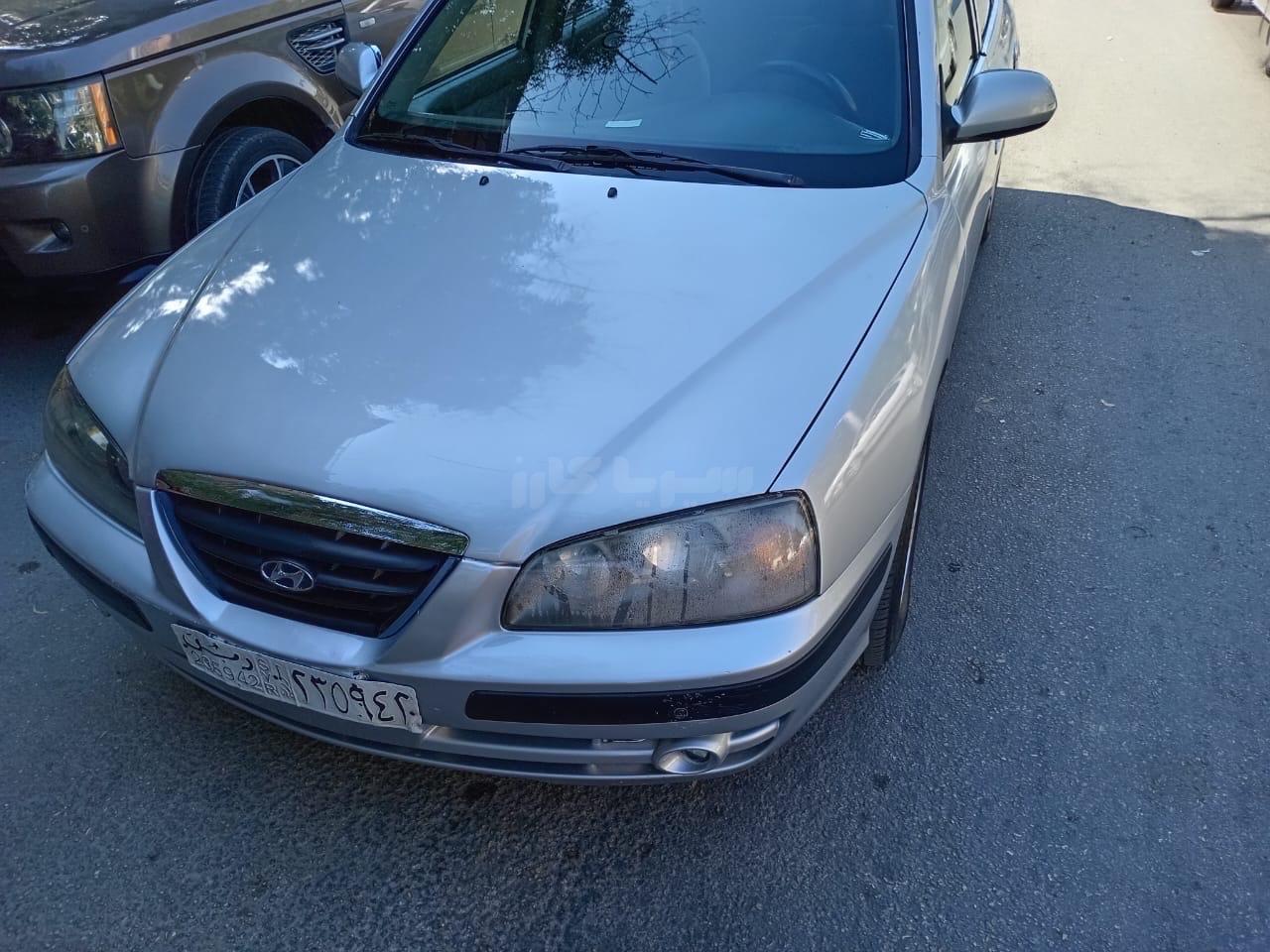 هيونداي افنتي 2004