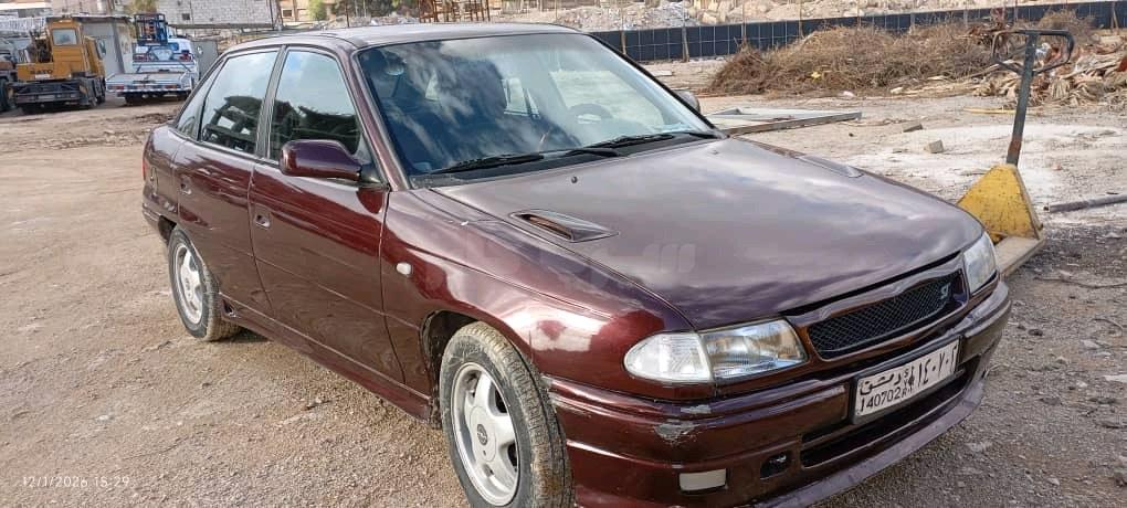 اوبل استرا 1994