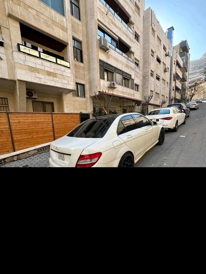 مرسيدس بينز C 300 2011
