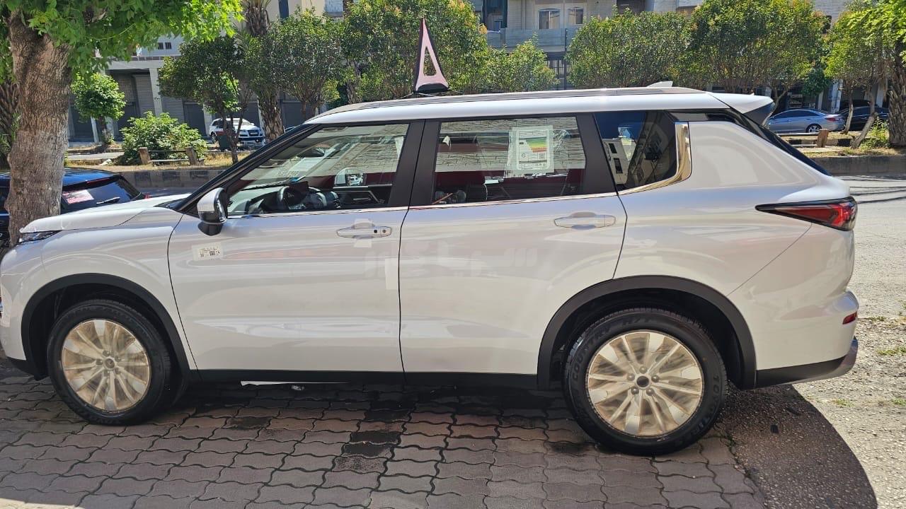 ميتسوبيشي - Mitsubishi Outlander