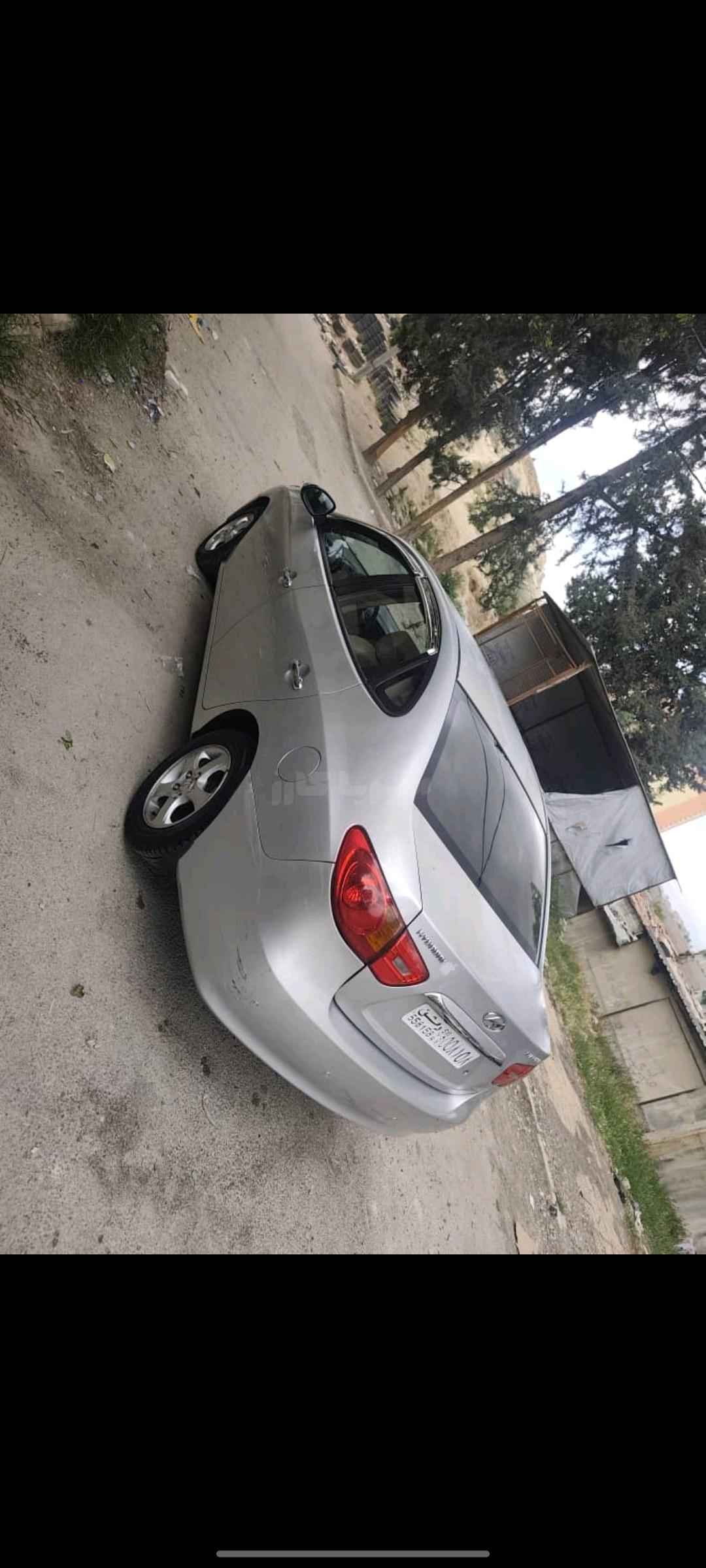 هيونداي الينترا 2010