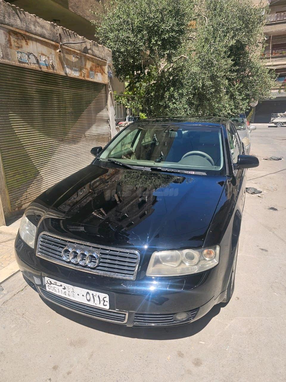 اودي A4 2002