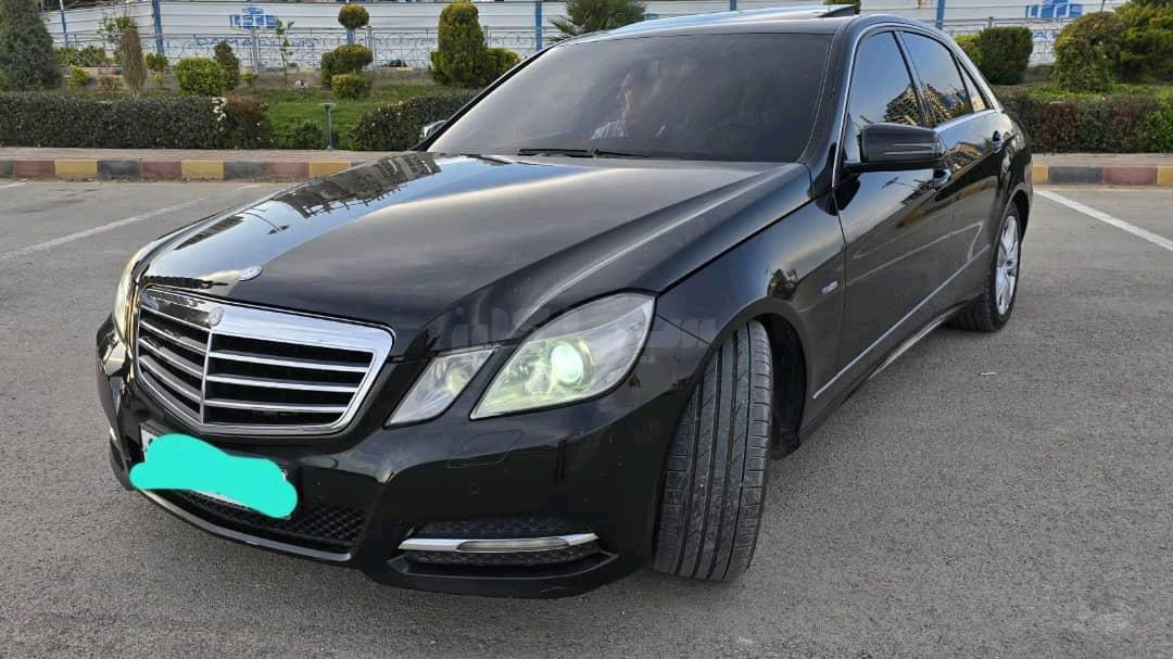 مرسيدس بينز E200 2011