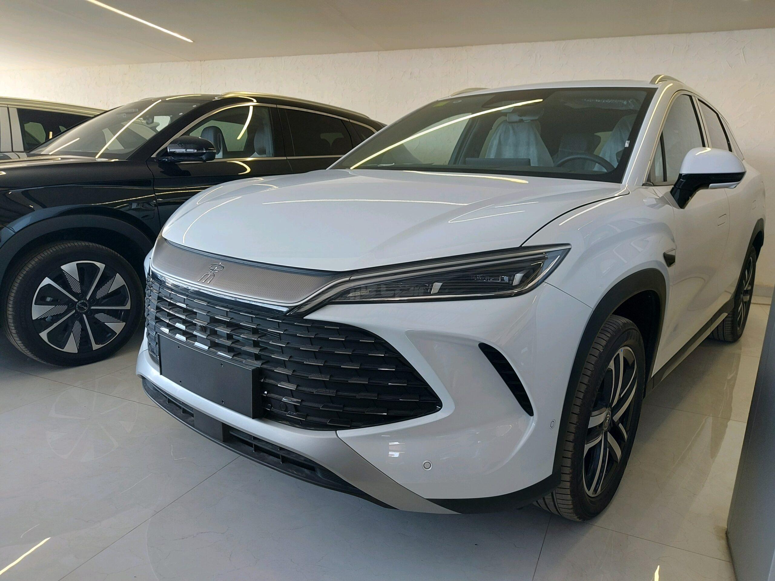بي واي دي سونغ ال 2025