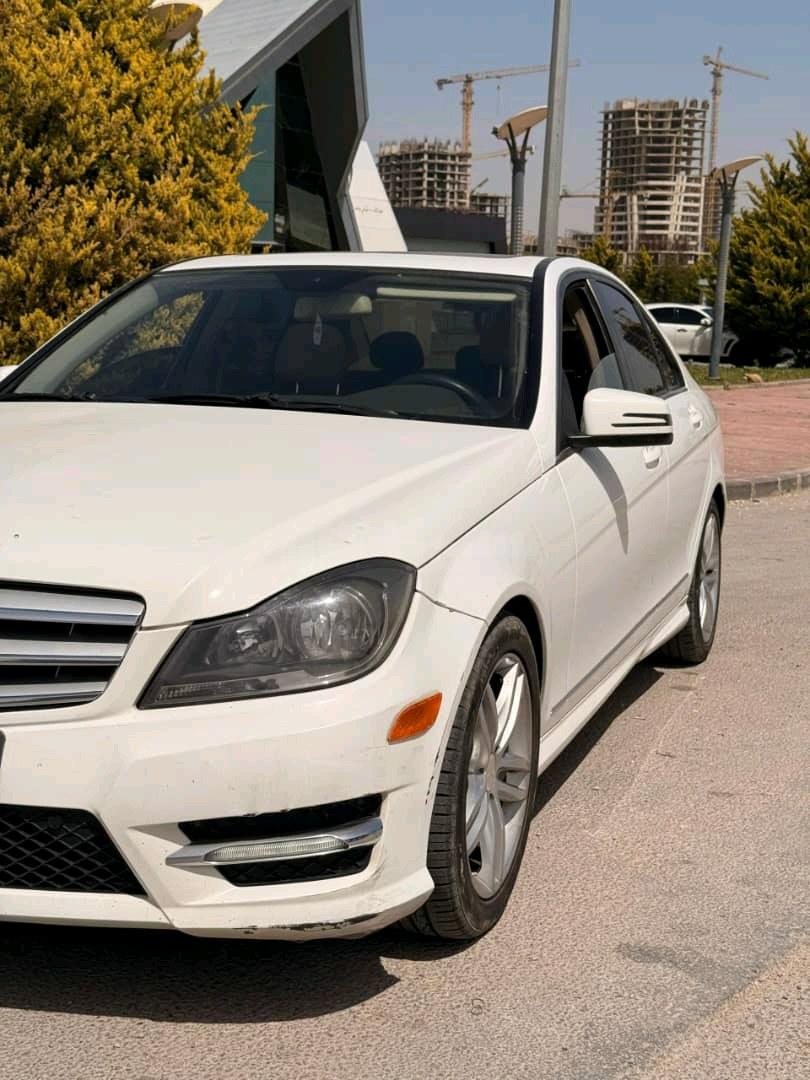 مرسيدس بينز C 300 2013
