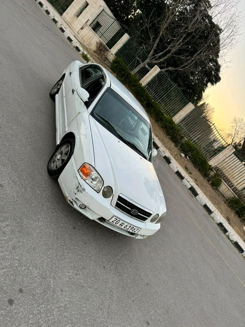 كيا اوبتيما 2005