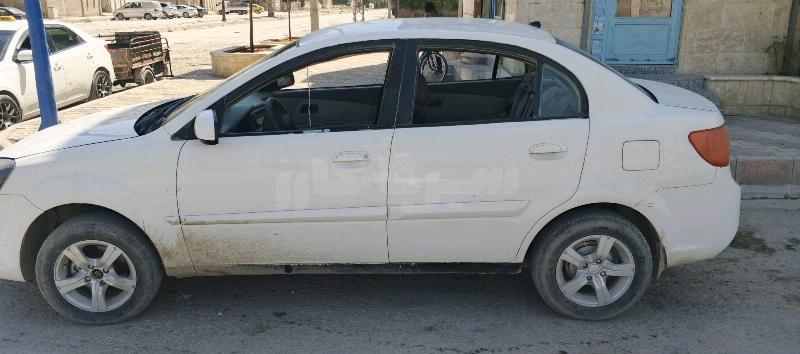 كيا ريو 2010