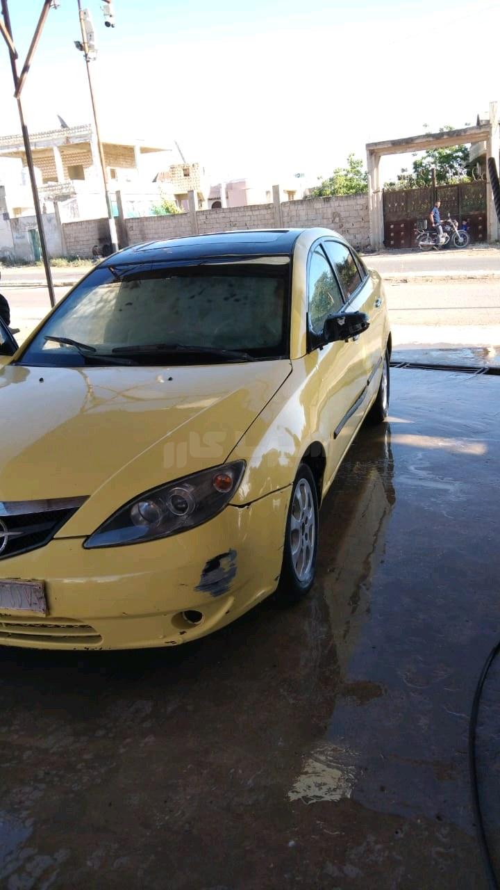 اوبل استرا 2010