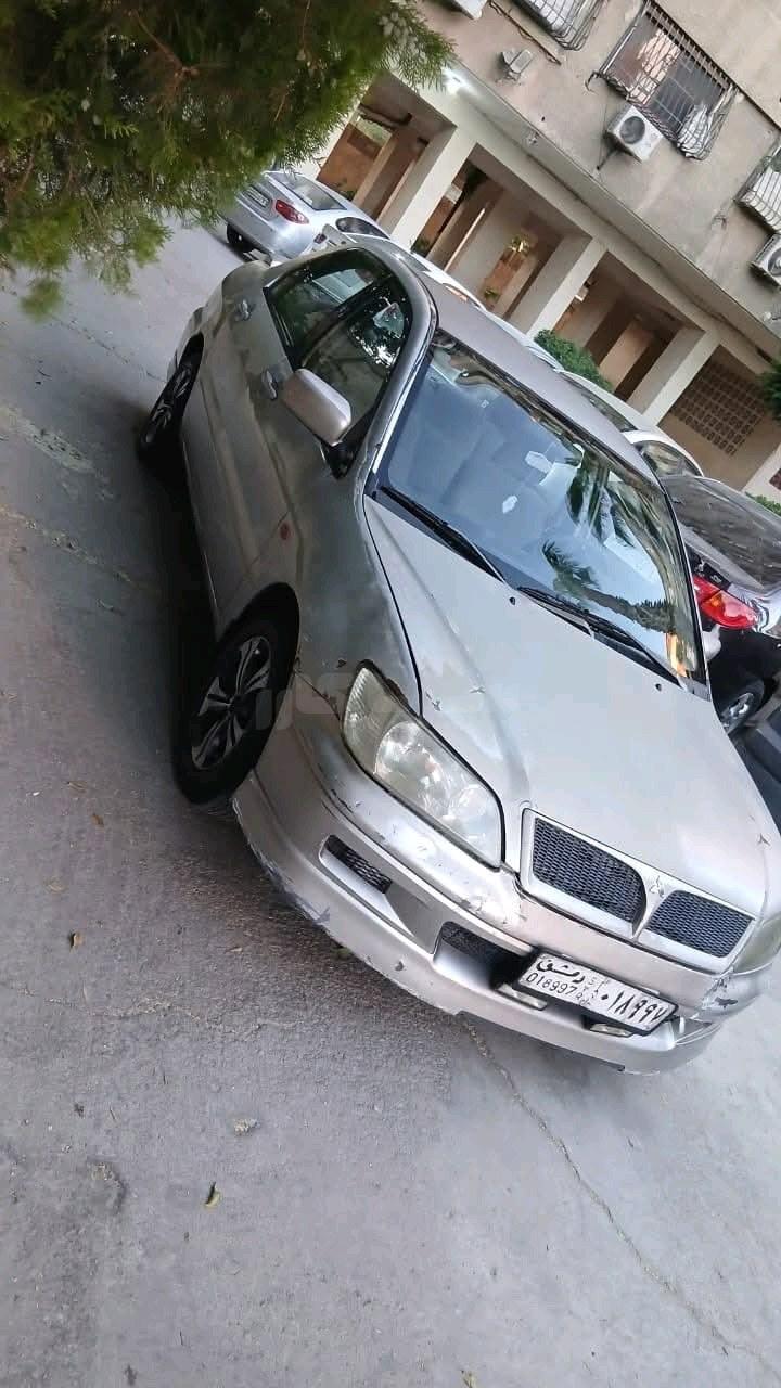 ميتسوبيشي لانسر 2002