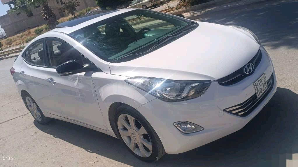 هيونداي الينترا 2012