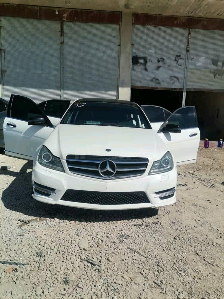 مرسيدس بينز 200 2014