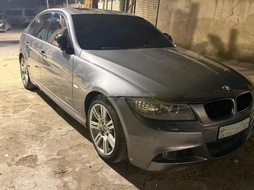 بي ام دابيليو 320 2010