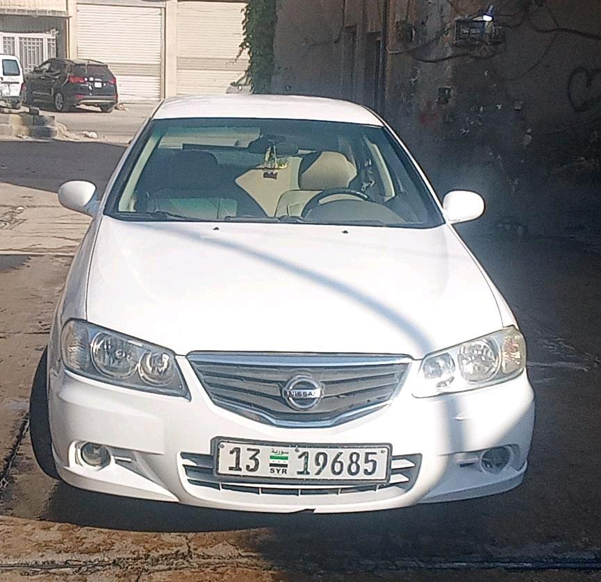 نيسان Sunny 2012