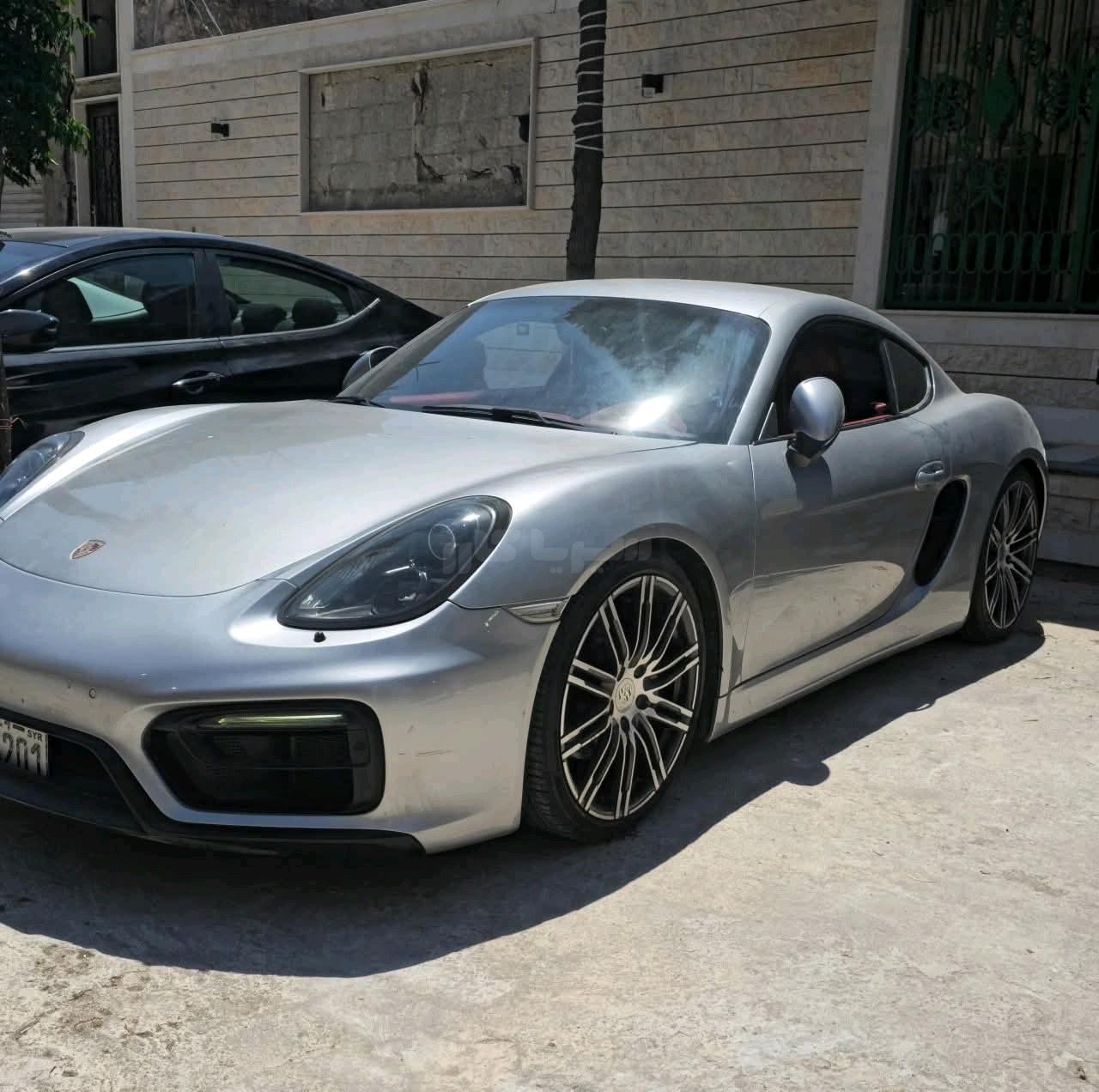 بورش كايمان 2015